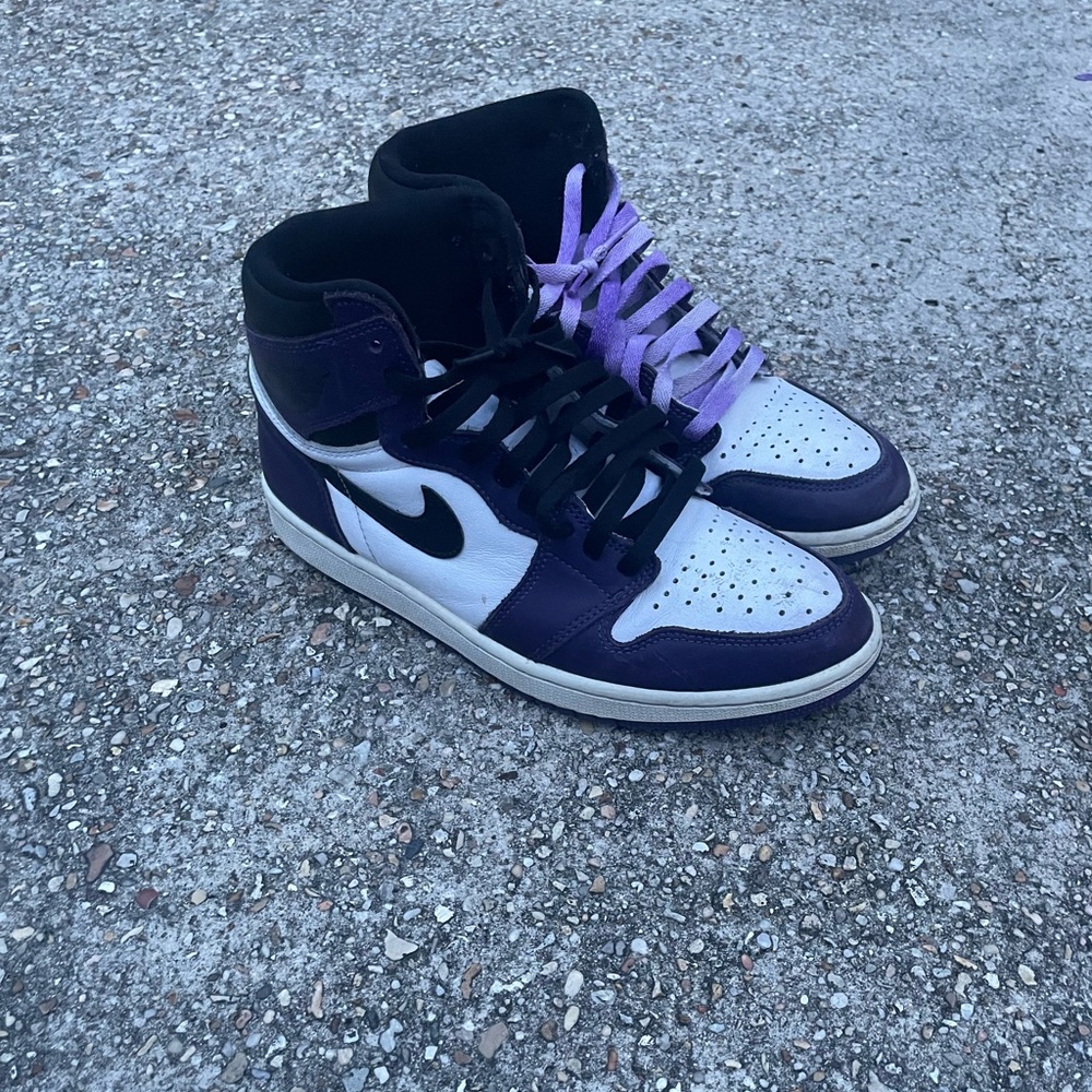 Jordan 11 Court purple 2.0/used/damaged box